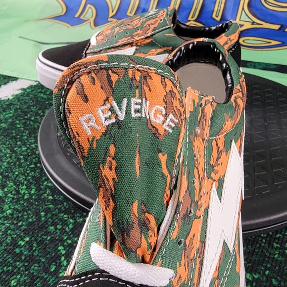 REVENGE x STORM II Vol 1 Old Skool Skate Shoes Size 5 Orange Green Camouflage main image 9